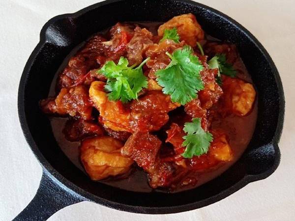 Cách làm bò om cà chua mềm, bò lúc lắc chuẩn