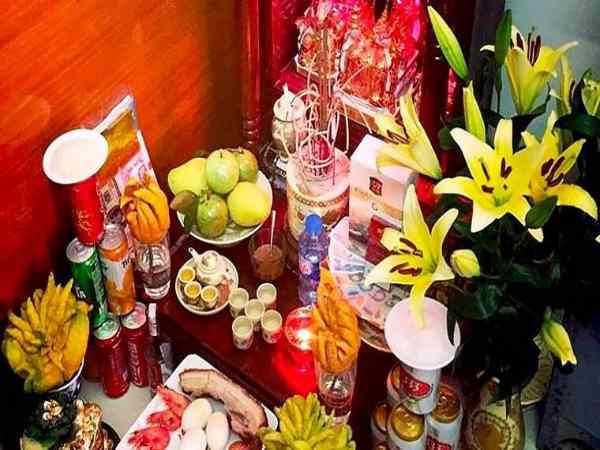 cúng thần tài nên cúng chay hay mặn