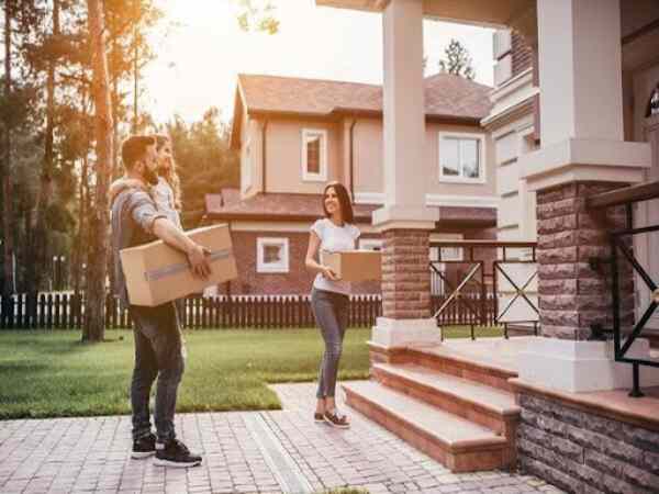 Về nhà mới có nên kiêng quan hệ vợ chồng