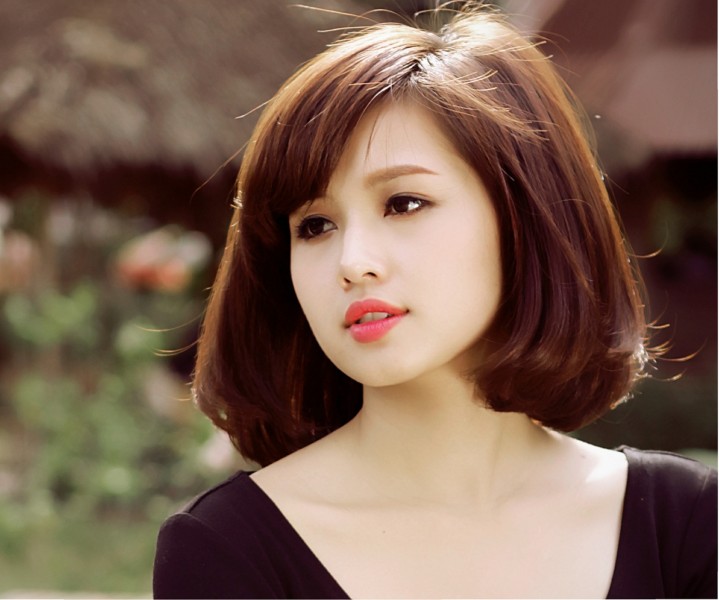 Tóc mái lệch