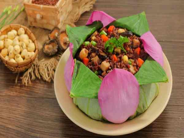 Cơm hạt sen – Món ăn thanh đạm, bổ dưỡng Cơm hạt sen